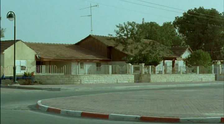 Визит оркестра / Bikur Ha-Tizmoret / The band's visit (2007) Визит оркестра / Bikur Ha-Tizmoret / The band's visit (2007)