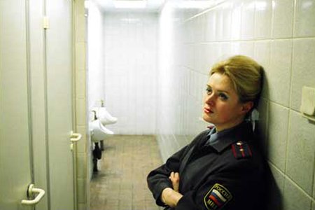 Изображая жертву (реж Кирилл Серебренников 2006 г)