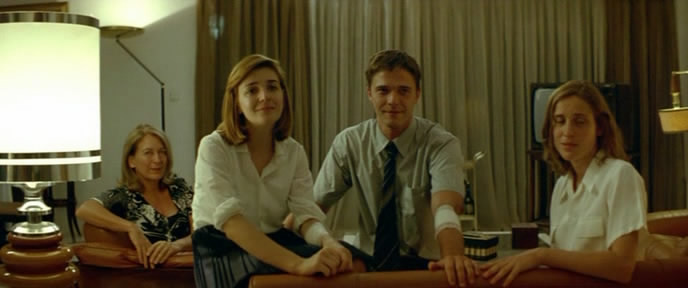 Клык (2009) / Kynodontas