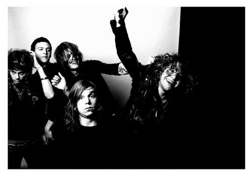 Cage The Elephant - Back Against The Wall