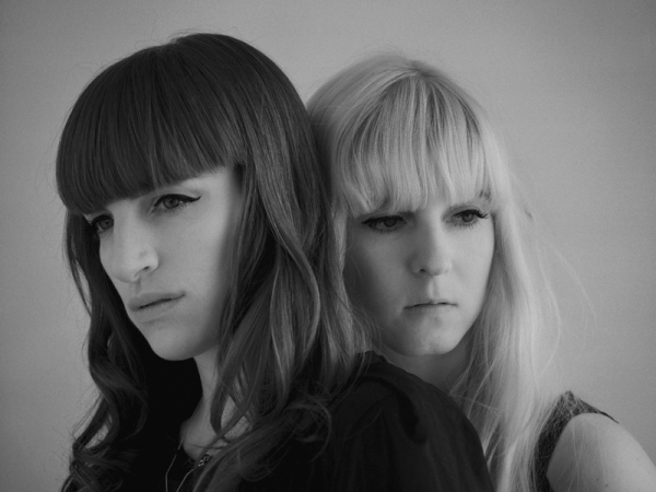 Darkness Falls – Alive In Us (2011) // Indie, Electronic, Downtempo, Ethereal, Tech, серебряные слезы Валькирий