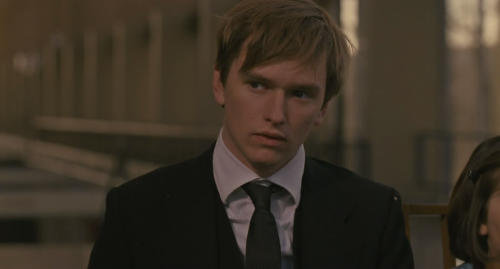 Не сдавайся / Restless (2011)