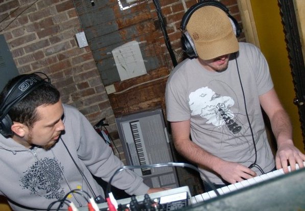 Aligning Minds / idm, downtempo, ambient, dubstep, glitch, breaks, leftfield, psy chill Aligning Minds / idm, downtempo, ambient, dubstep, glitch, breaks, leftfield, psy chill