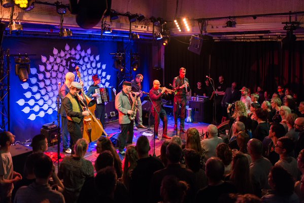 Amsterdam Klezmer Band - Oy Oy Oy (2016) / Klezmer, Balkan, World