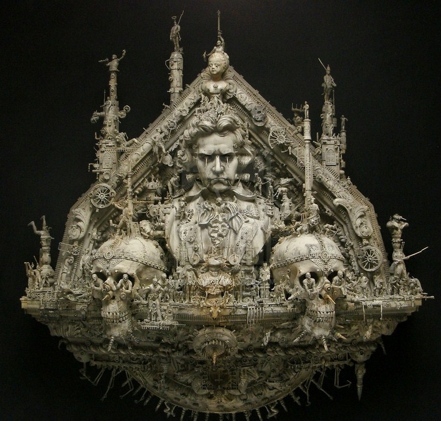 Загадочные работы Криса Кукси (Kris Kuksi)