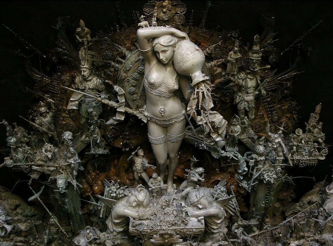 Загадочные работы Криса Кукси (Kris Kuksi)