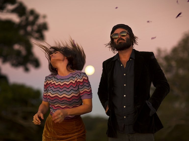 Angus & Julia Stone - Snow (2017) / indie-pop, folk, Australia Angus & Julia Stone - Snow (2017) / indie-pop, folk, Australia